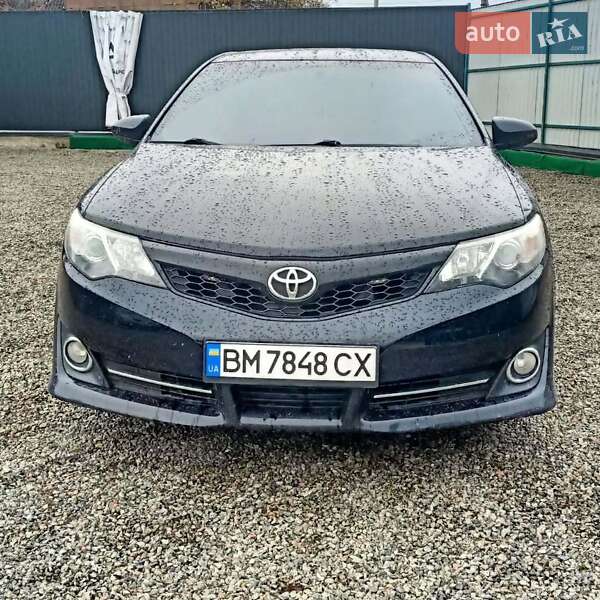 Седан Toyota Camry 2014 в 