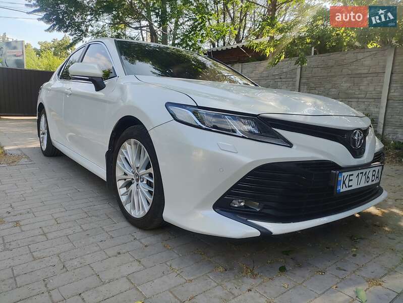 Toyota Camry 2018