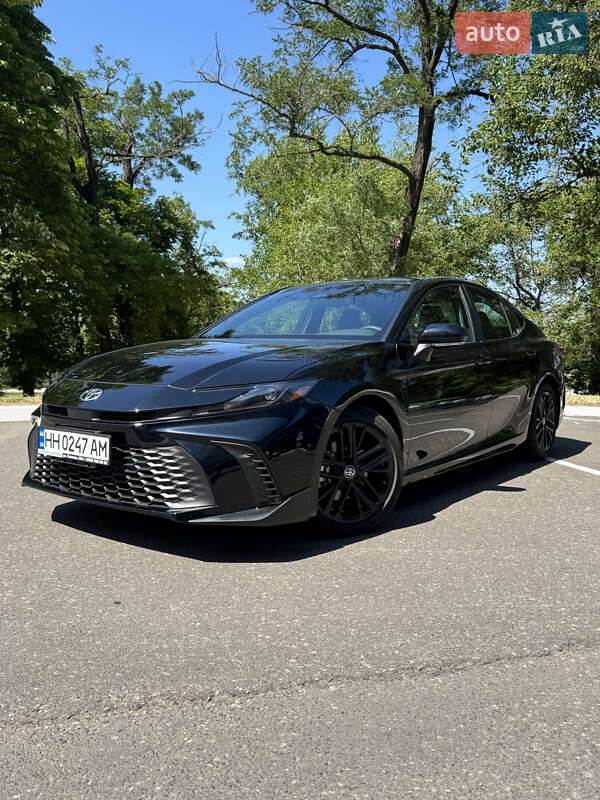 Toyota Camry 2024