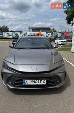 Седан Toyota Camry 2024 в Киеве