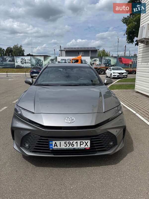 Toyota Camry 2024
