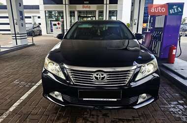 Седан Toyota Camry 2012 в Киеве
