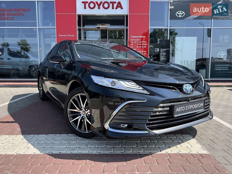Седан Toyota Camry 2024 в Вінниці
