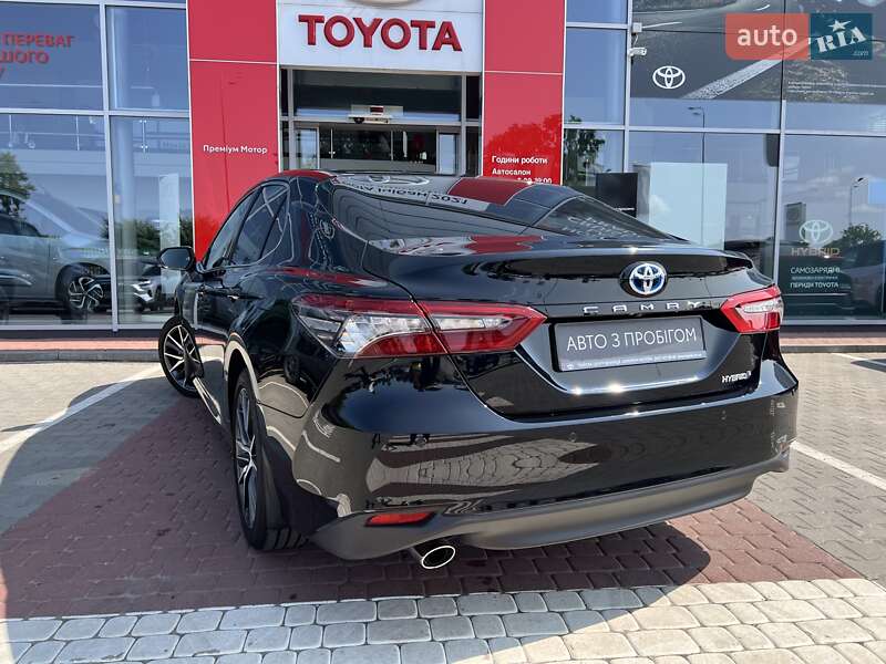 Седан Toyota Camry 2024 в Вінниці