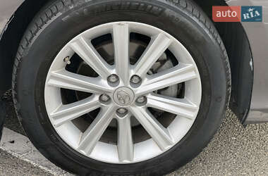 Седан Toyota Camry 2014 в 
