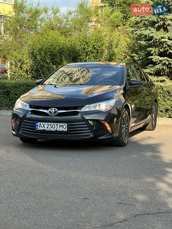 Седан Toyota Camry 2015 в Одесі