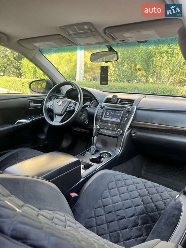 Седан Toyota Camry 2015 в Одесі