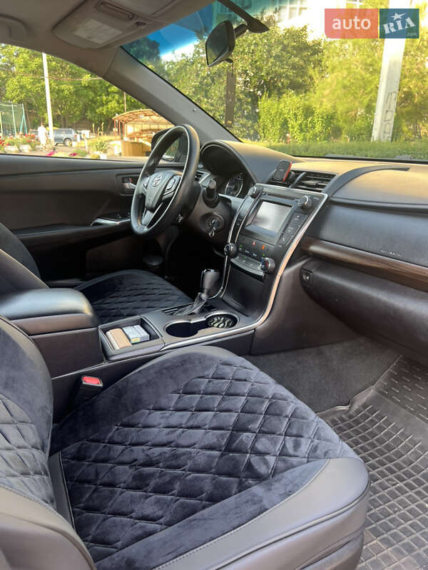 Седан Toyota Camry 2015 в Одесі