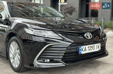 Седан Toyota Camry 2022 в 
