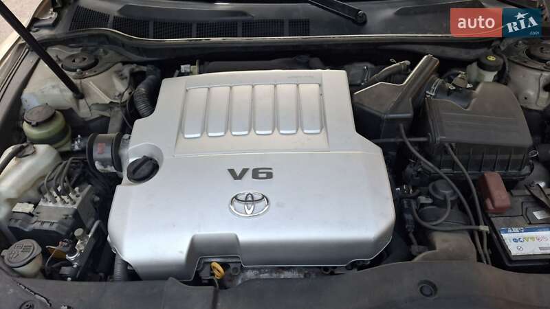Седан Toyota Camry 2008 в Львові