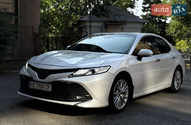 Седан Toyota Camry 2017 в Дніпрі