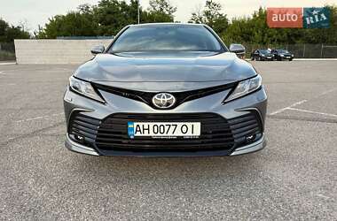 Седан Toyota Camry 2024 в Слов'янську
