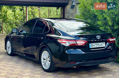 Седан Toyota Camry 2017 в 