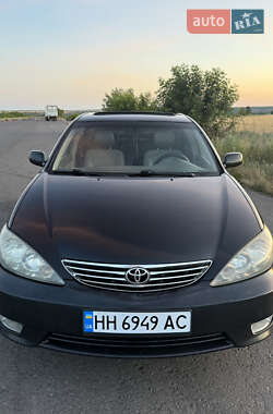 Седан Toyota Camry 2005 в Березовке