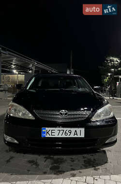 Седан Toyota Camry 2003 в Днепре