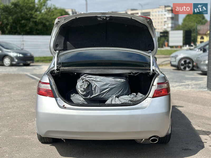 Седан Toyota Camry 2006 в Шептицькому