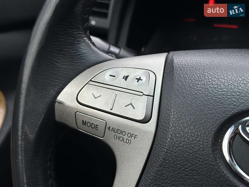 Седан Toyota Camry 2006 в Шептицькому