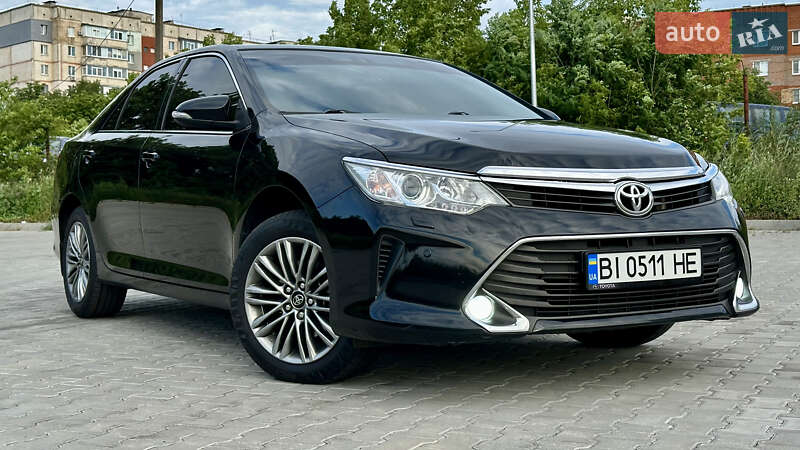 Седан Toyota Camry 2014 в Полтаве