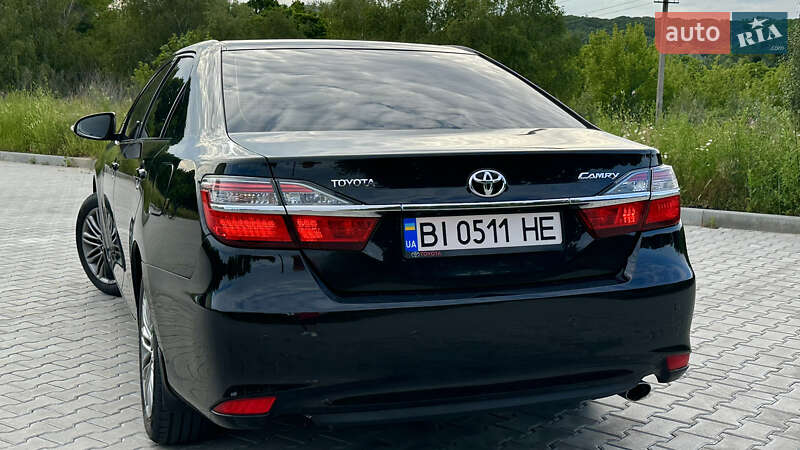 Седан Toyota Camry 2014 в Полтаве
