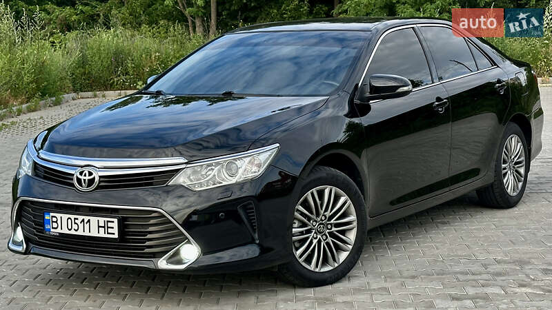 Седан Toyota Camry 2014 в Полтаве