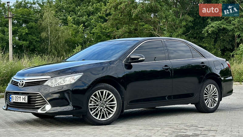 Седан Toyota Camry 2014 в Полтаве