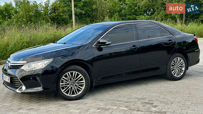 Седан Toyota Camry 2014 в Полтаве