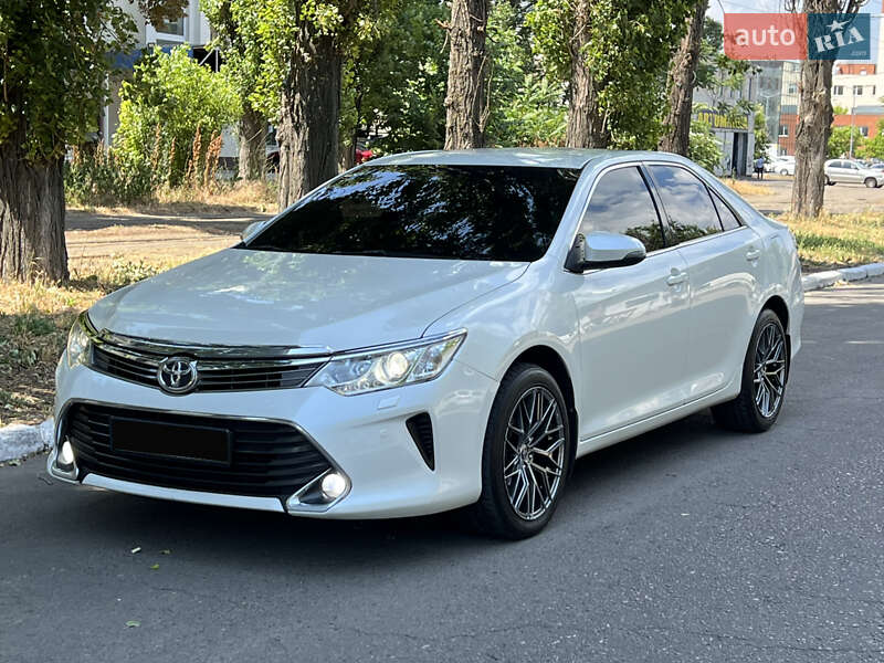 Седан Toyota Camry 2016 в Одесі