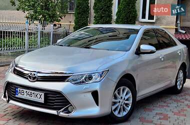 Седан Toyota Camry 2017 в 
