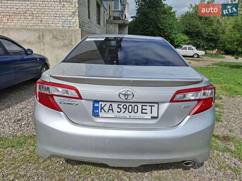 Седан Toyota Camry 2014 в Первомайську