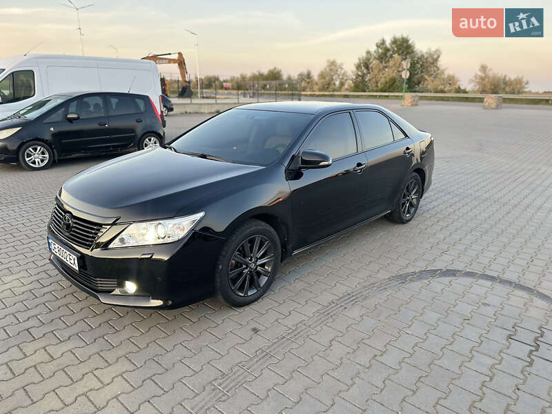 Седан Toyota Camry 2012 в Чернівцях