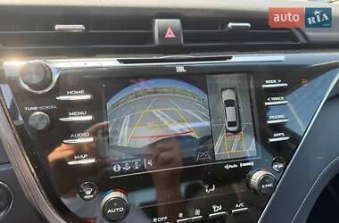Седан Toyota Camry 2018 в 