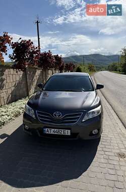 Седан Toyota Camry 2010 в Косові