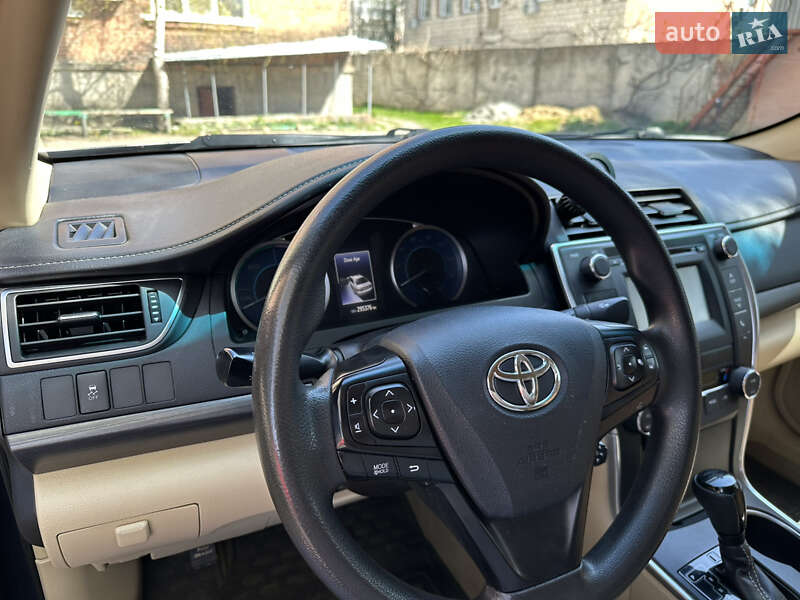 Седан Toyota Camry 2016 в Одесі