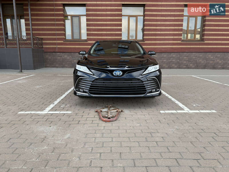 Toyota Camry 2024