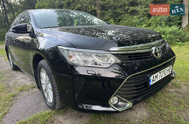 Седан Toyota Camry 2014 в Житомирі