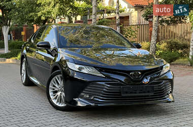 Седан Toyota Camry 2018 в Одессе