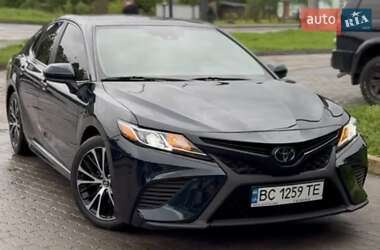 Седан Toyota Camry 2019 в Одессе