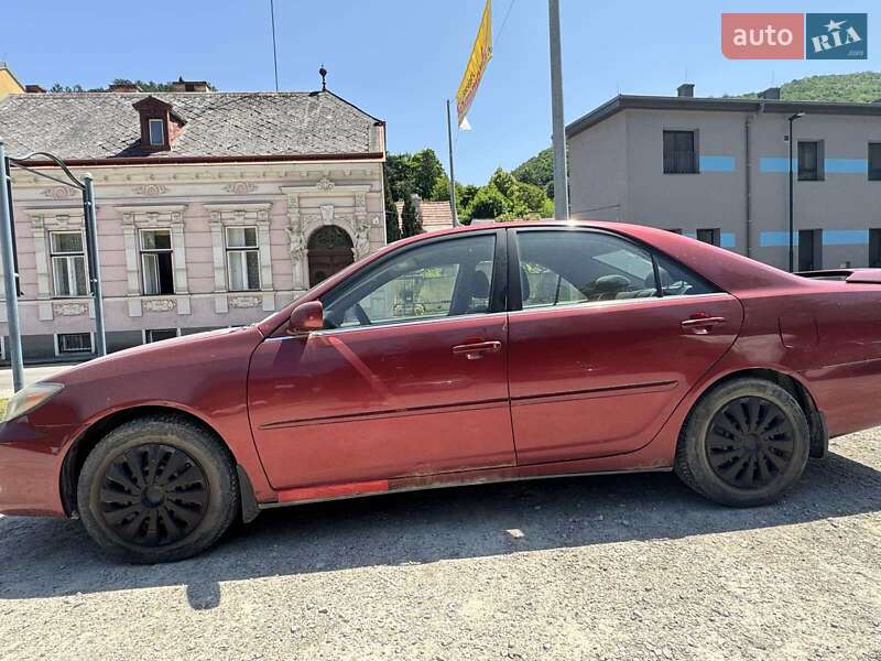 Седан Toyota Camry 2003 в Харкові