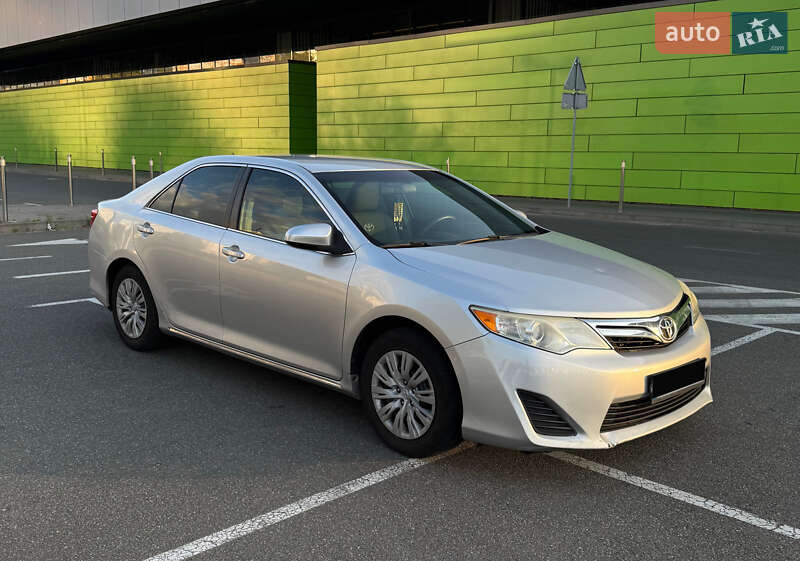Toyota Camry 2013