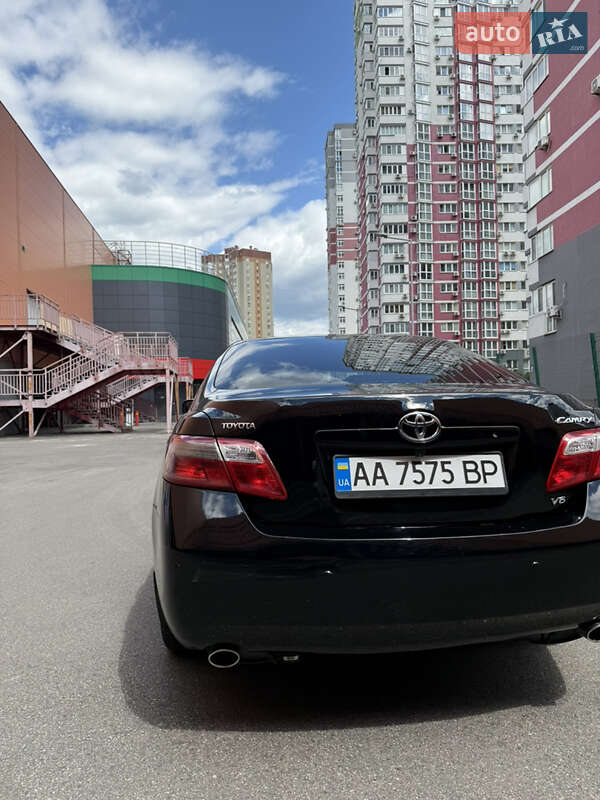 Седан Toyota Camry 2008 в Києві