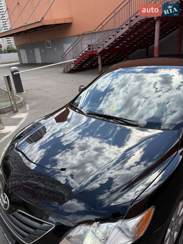 Седан Toyota Camry 2008 в Києві