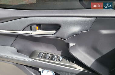 Седан Toyota Camry 2024 в 