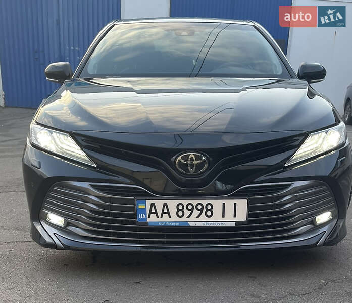 Toyota Camry 2018