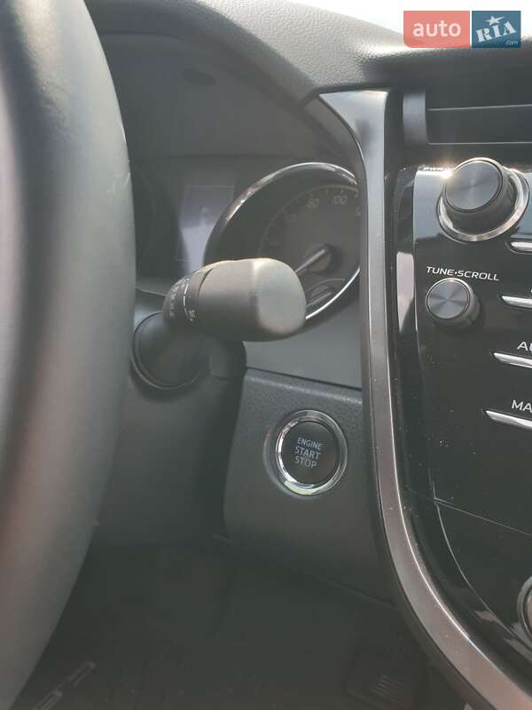 Седан Toyota Camry 2019 в Киеве