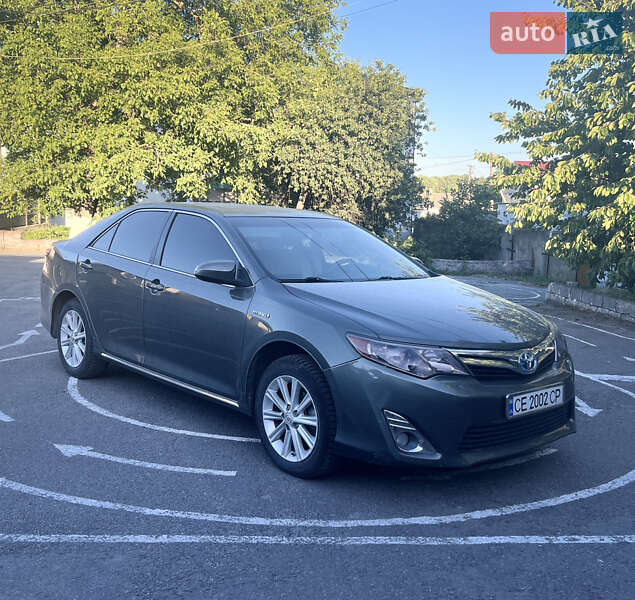 Седан Toyota Camry 2012 в Кельменцях