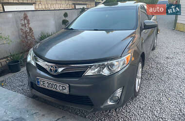Седан Toyota Camry 2012 в Кельменцях