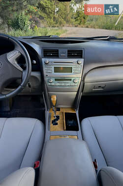 Седан Toyota Camry 2007 в Кривому Розі
