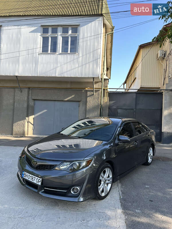 Toyota Camry 2013