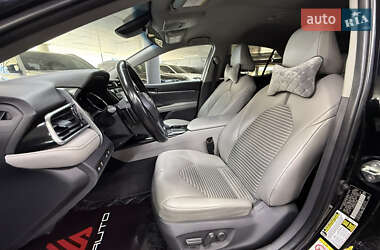 Седан Toyota Camry 2018 в 