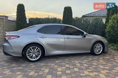 Седан Toyota Camry 2018 в 